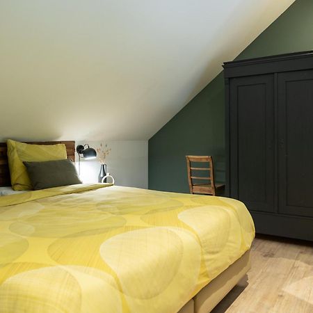 B&B Thus Yn Hantum Exterior foto