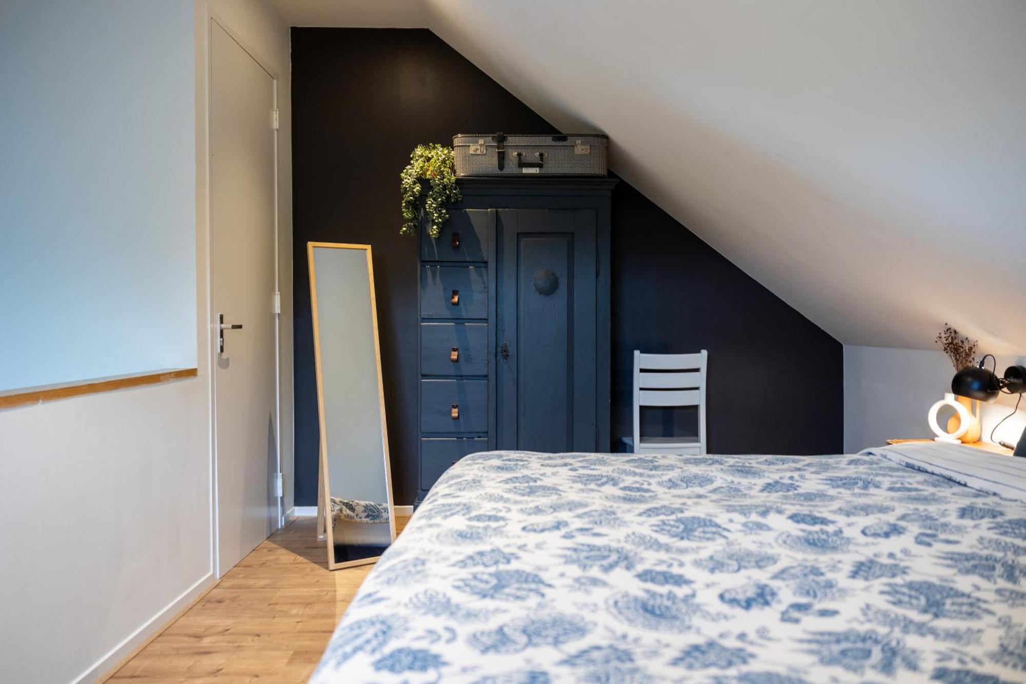 B&B Thus Yn Hantum Exterior foto